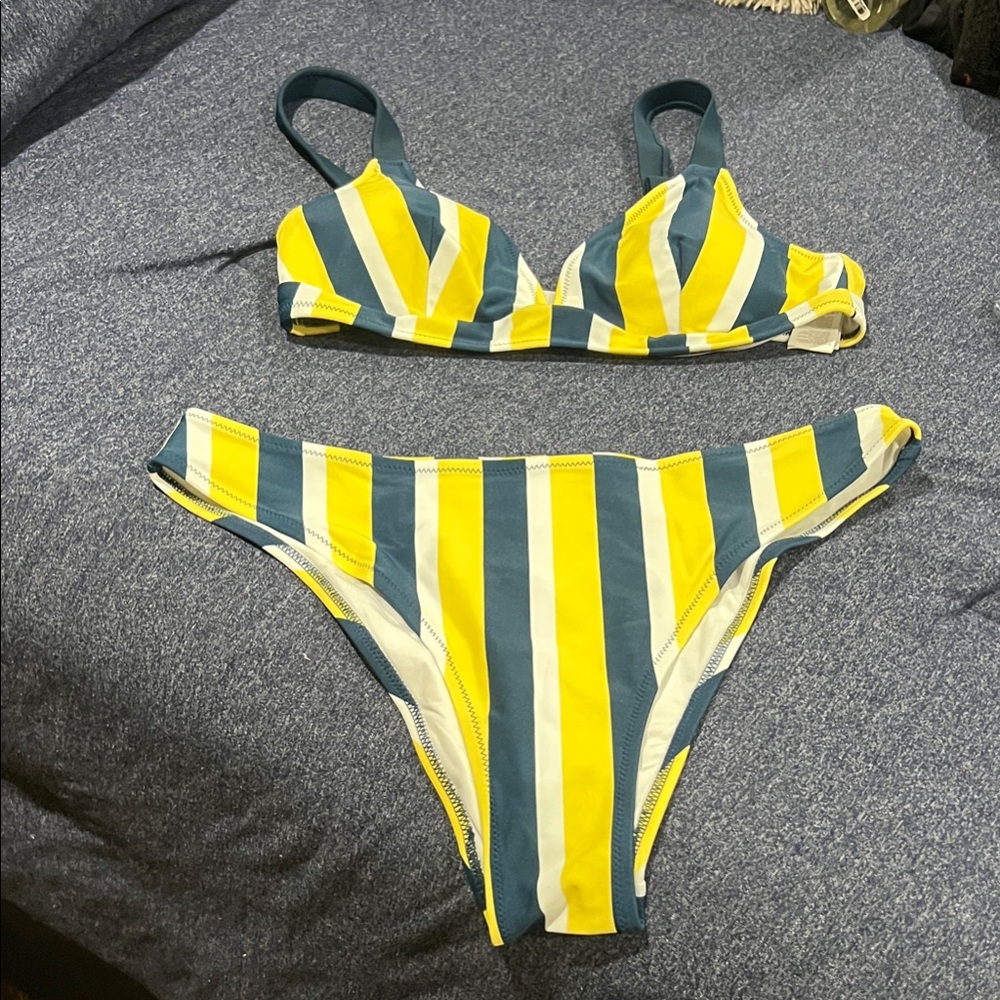 Cupshe Striped Bikini in Yellow and Teal